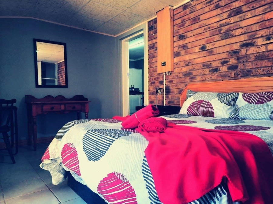  Bedroom Property for Sale in Wilkoppies North West